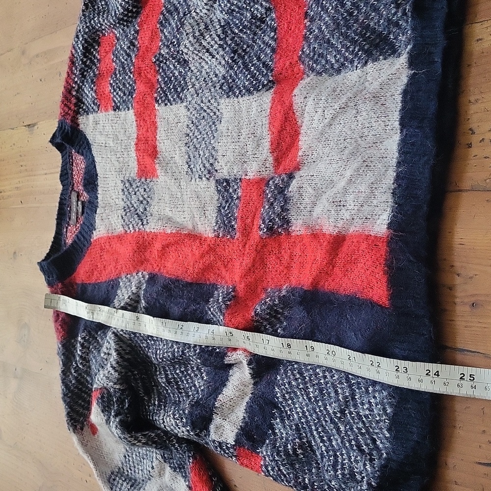 **Removing 7/24**Primark Crewneck Sweater - Picture 3 of 6